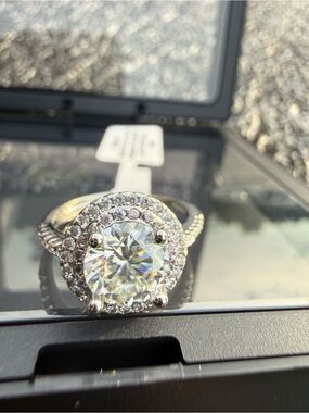 #115 18k White Gold Plated 2CTW Moisannite  Solitaire GRA card included